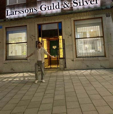 H Larsson
