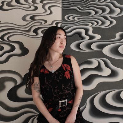 L U C Y  沐  L I
